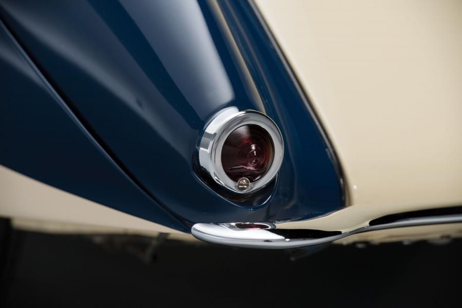 Детали экстерьера Delahaye 135 M Cabriolet par Figoni & Falaschi 1937 года  (фото 35 из 40)